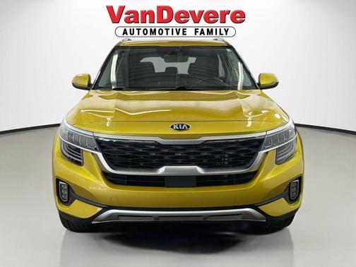 Starbright Yellow 2021 Kia Seltos SX Turbo