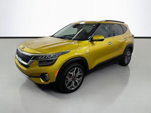 Starbright Yellow 2021 Kia Seltos SX Turbo