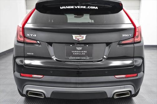 2021 Cadillac XT4 Premium Luxury