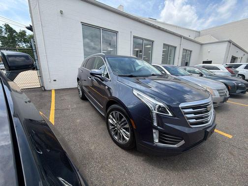 Harbor Blue Metallic 2019 Cadillac XT5 Luxury