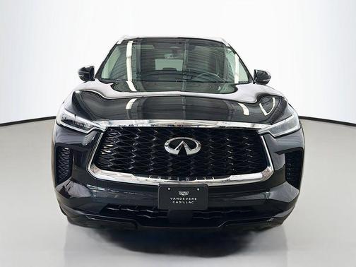 Mineral Black 2023 INFINITI QX60 Luxe
