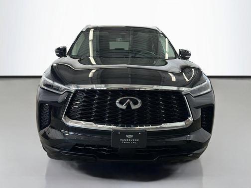 Mineral Black 2023 INFINITI QX60 Luxe