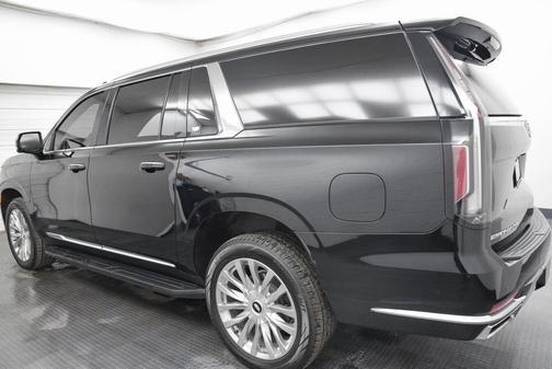 2023 Cadillac Escalade ESV Premium Luxury