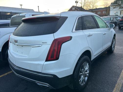Crystal White Tricoat 2020 Cadillac XT5 Premium Luxury