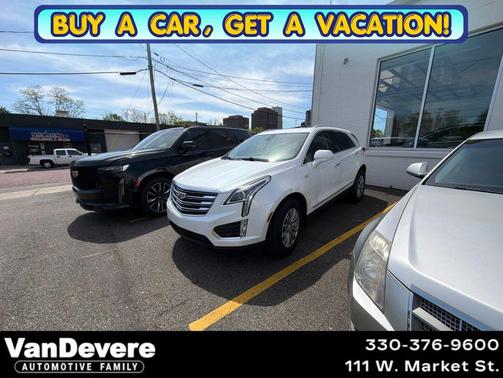 Crystal White Tricoat 2017 Cadillac XT5 Luxury