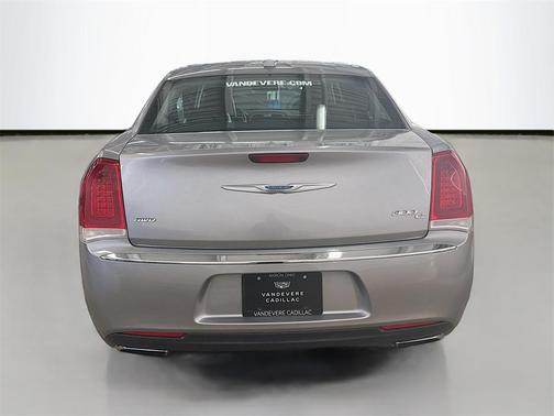2016 Chrysler 300 S