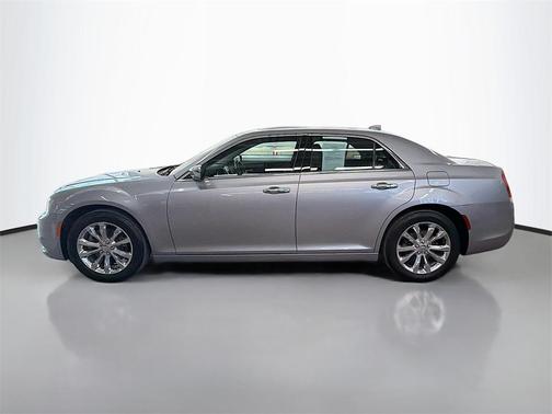 2016 Chrysler 300 S