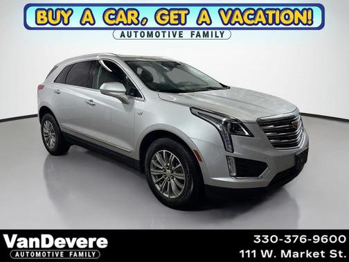 Radiant Silver Metallic 2018 Cadillac XT5 Luxury