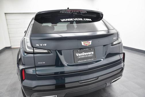 2024 Cadillac XT4 Sport