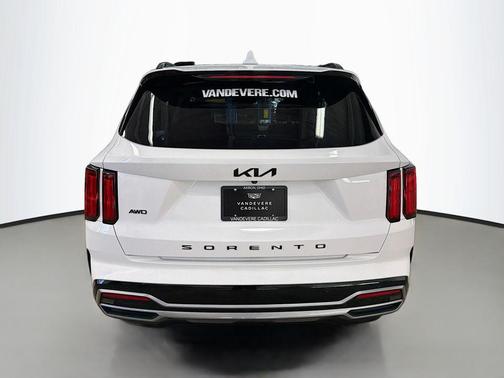2022 Kia Sorento SX