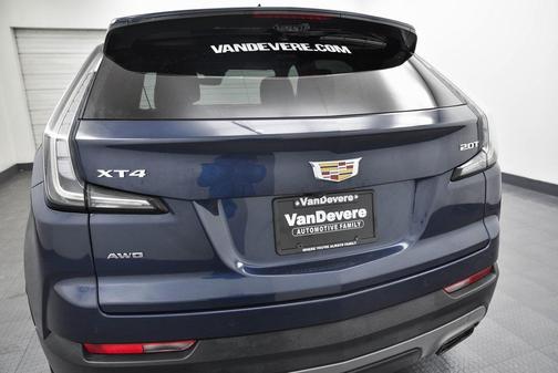 2019 Cadillac XT4 Premium Luxury