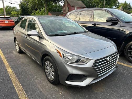 Forge Gray 2021 Hyundai Accent SE