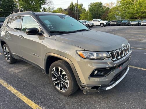 Sting-Gray Clearcoat 2023 Jeep Compass Limited