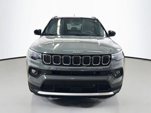 Sting-Gray Clearcoat 2023 Jeep Compass Limited