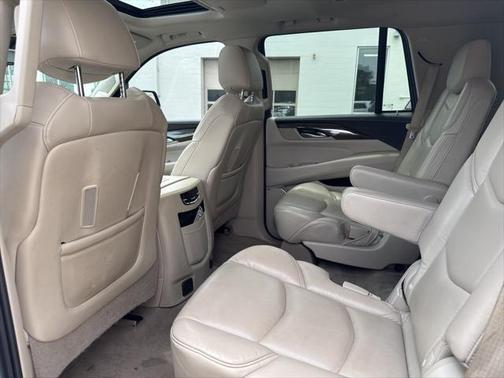 2018 Cadillac Escalade Premium Luxury
