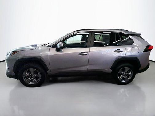 Silver Sky Metallic 2022 Toyota RAV4 Hybrid XLE