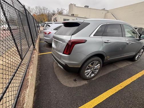 2025 Cadillac XT5 Premium Luxury