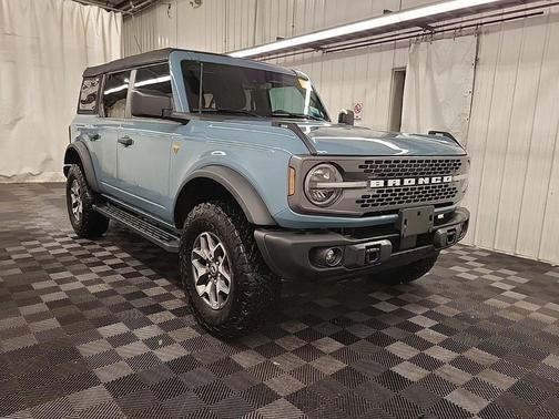 2023 Ford Bronco Badlands