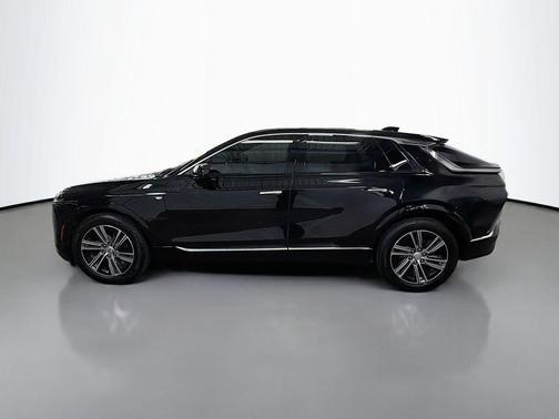 Stellar Black Metallic 2024 Cadillac LYRIQ Luxury