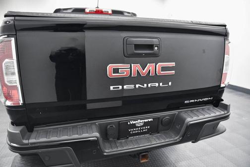 2022 GMC Canyon Denali