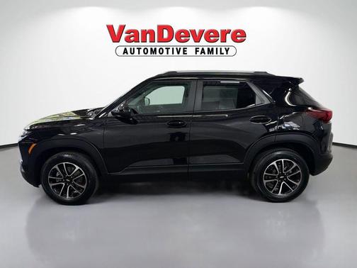 Mosaic Black Metallic 2025 Chevrolet Trailblazer LT