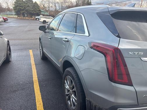 2023 Cadillac XT5 Premium Luxury