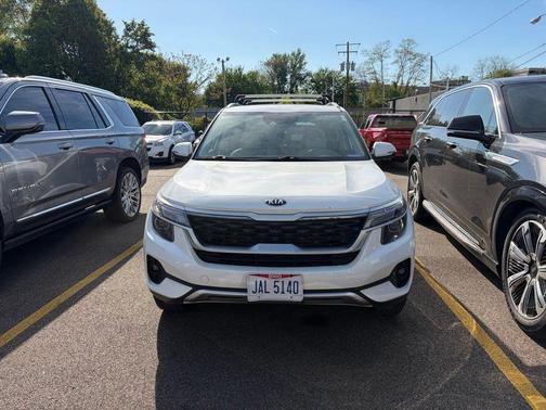 Snow White Pearl 2021 Kia Seltos EX