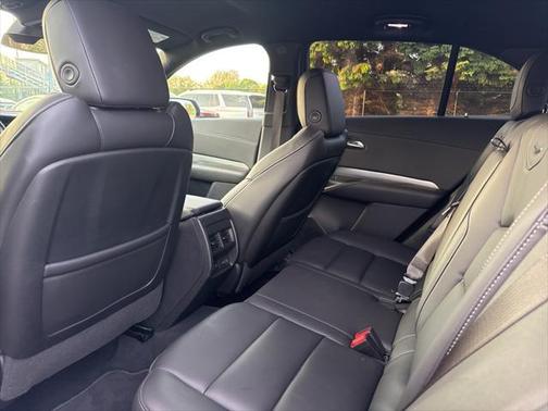 2021 Cadillac XT4 Premium Luxury