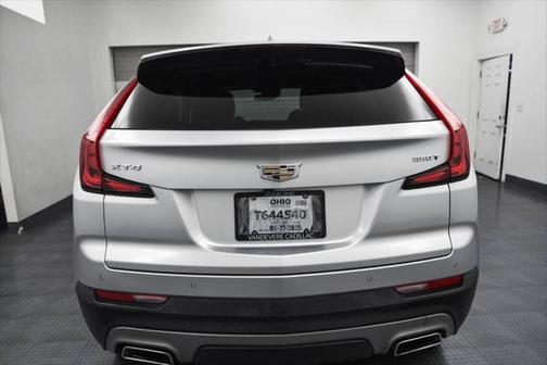 2021 Cadillac XT4 Premium Luxury