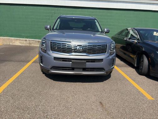 Everlasting Silver 2020 Kia Telluride S