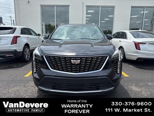 2022 Cadillac XT4 Premium Luxury