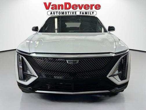 Crystal White Tricoat 2024 Cadillac LYRIQ Tech