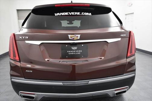 2022 Cadillac XT5 Premium Luxury