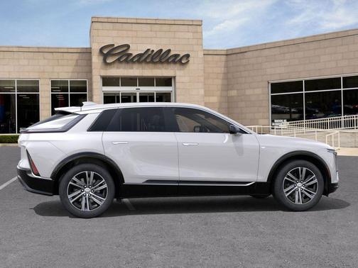 2025 Cadillac LYRIQ Luxury