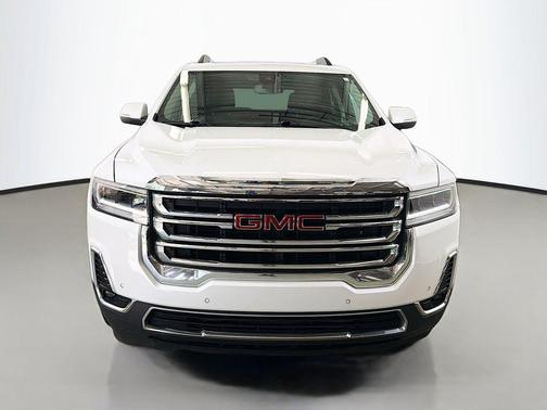 White Frost Tricoat 2023 GMC Acadia AWD SLT