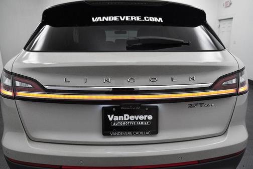 2020 Lincoln Nautilus Reserve