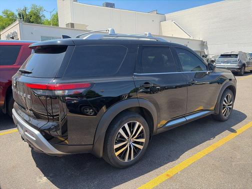 Super Black 2024 Nissan Pathfinder Platinum 4WD