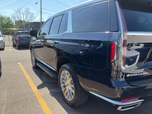 Dark Moon Blue Metallic 2023 Cadillac Escalade Premium Luxury