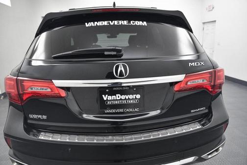 2017 Acura MDX 3.5L w/Advance Package