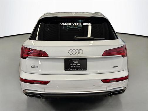 2023 Audi Q5 45 S line Premium