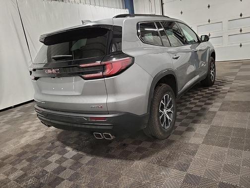 2025 GMC Acadia AWD AT4