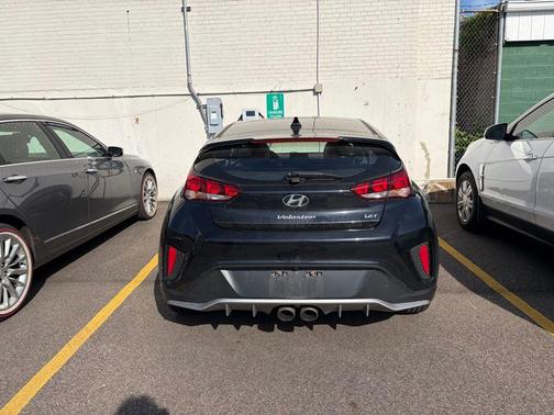 Ultra Black Pearl 2019 Hyundai Veloster Base
