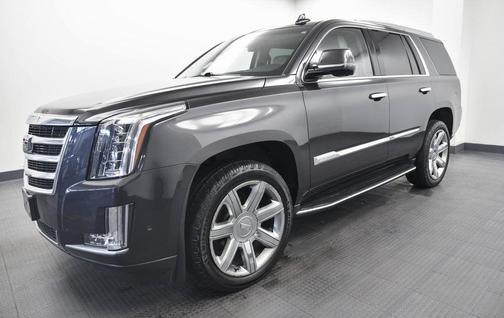 2017 Cadillac Escalade Luxury