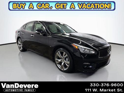 Black Obsidian 2016 INFINITI Q70 3.7X