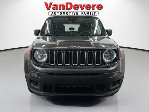 Granite Crystal Metallic Clearcoat 2018 Jeep Renegade Sport