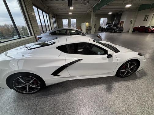 2021 Chevrolet Corvette Stingray w/1LT