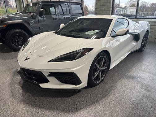 2021 Chevrolet Corvette Stingray w/1LT