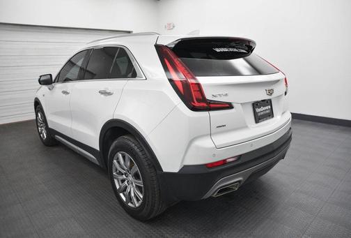 2022 Cadillac XT4 Premium Luxury