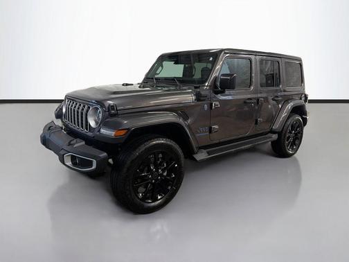 Granite Crystal Metallic Clearcoat 2025 Jeep Wrangler 4xe Sahara