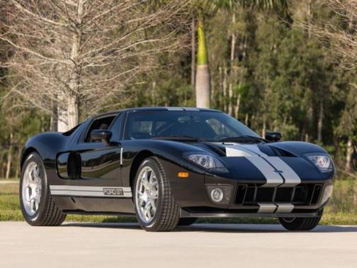 2006 Ford GT Base 2dr Coupe